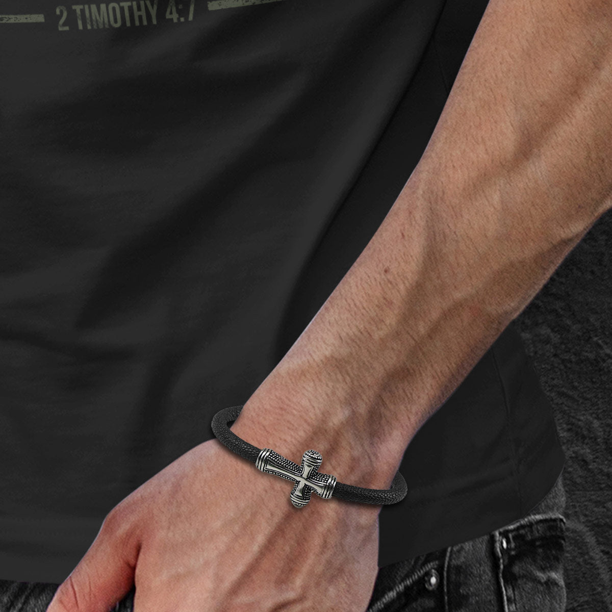 Kerusso Mens Bracelet Textured Cross